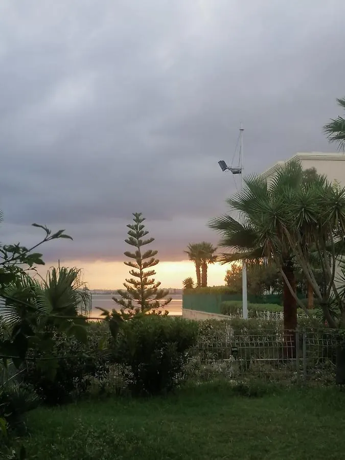 Tres Bel Appartement Avec Jardin Et Vue Sur Le Lac 0*, Tunis Tunisia